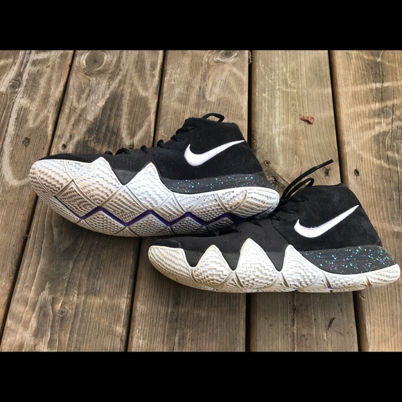 kyrie irving 4 basketball shoes